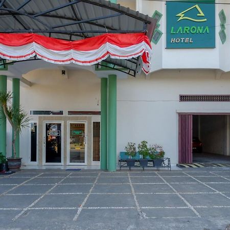 Hotel Reddoorz Syariah At Jalan Jenderal Sudirman Palopo Exterior foto